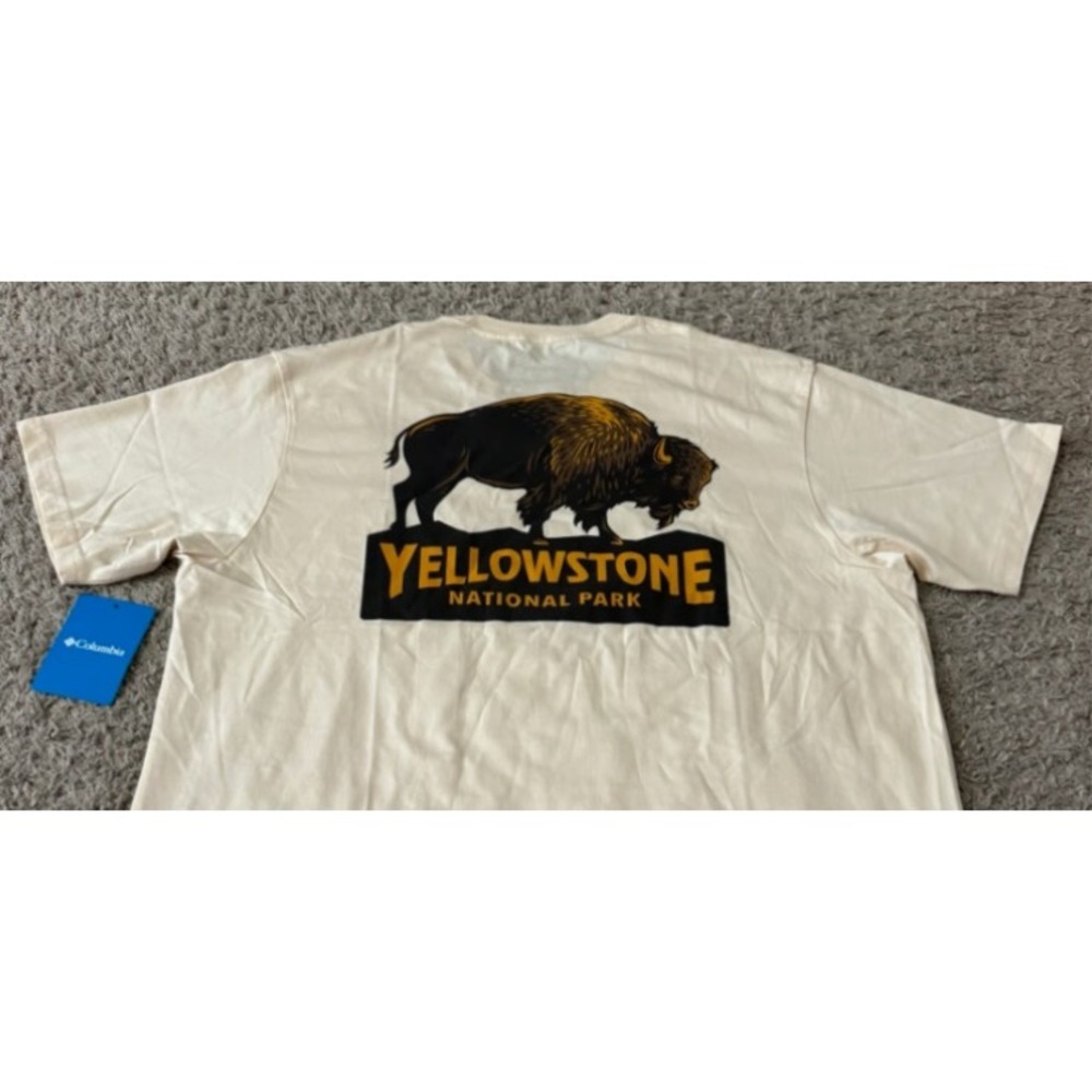Columbia T-Shirt Mens L Chalk Yellowstone National Park Bison NWT